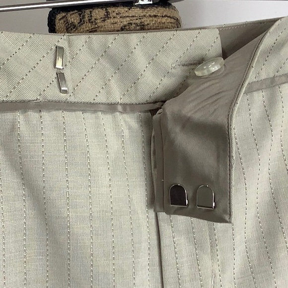 Pant - Picture 3 of 7